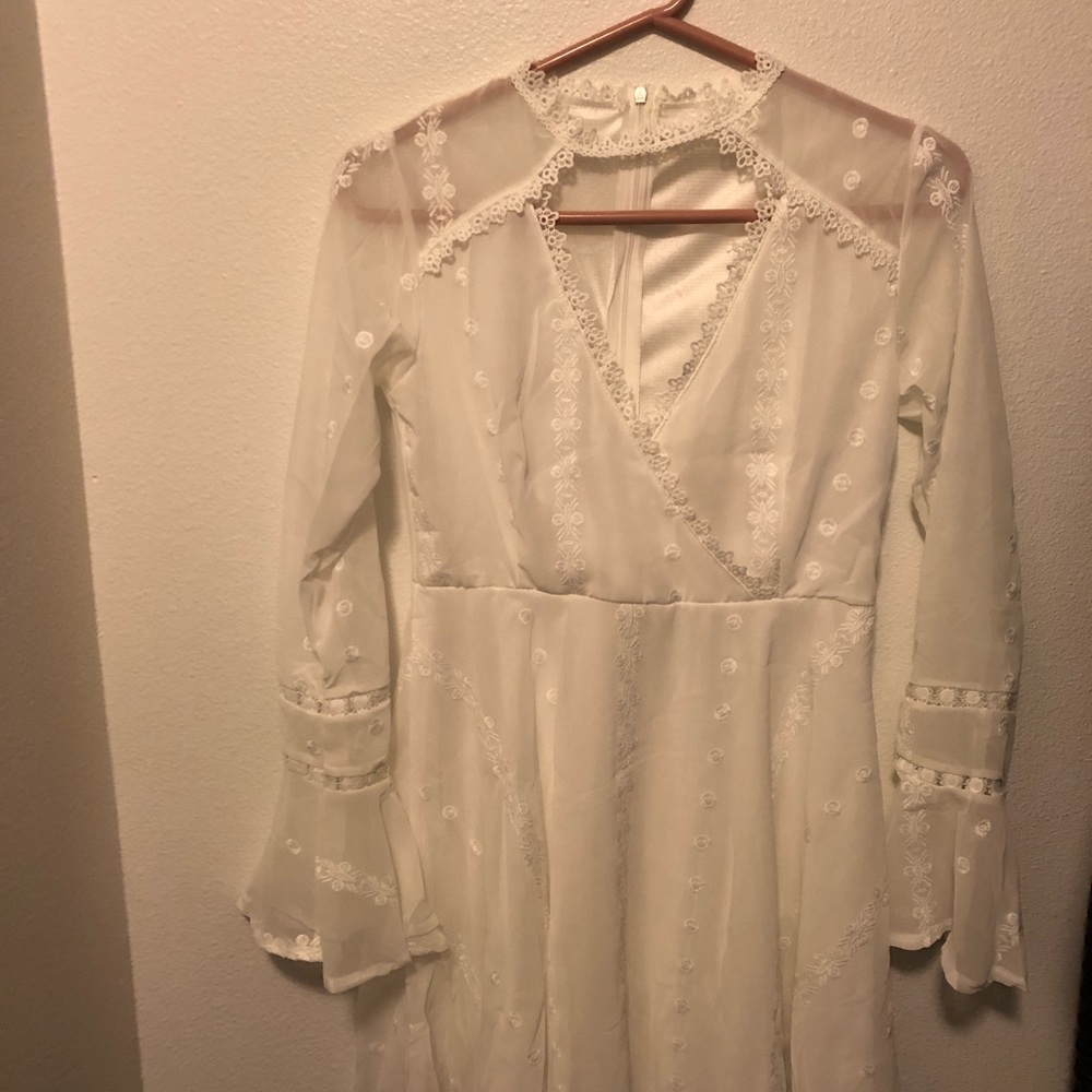 Women’s white lace dress